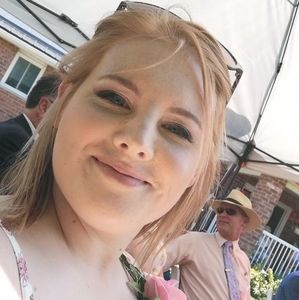 Meet your Posher, Macie